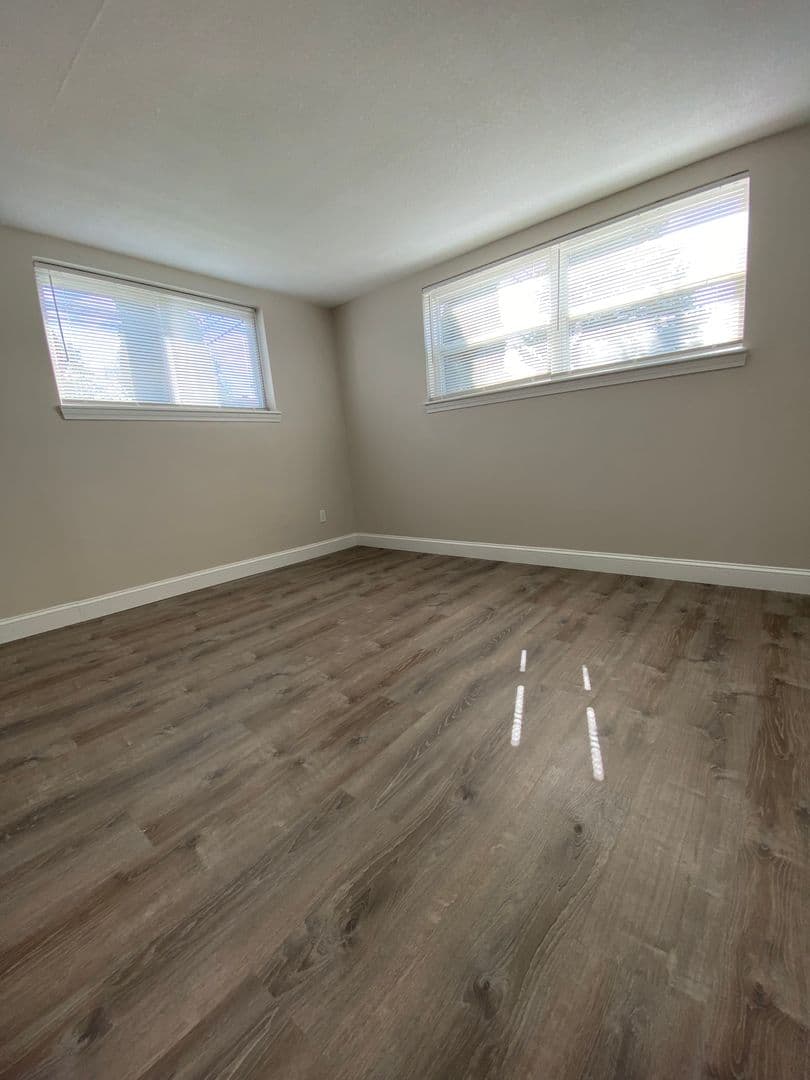 Lowell Apartment: 144 Stevens Street