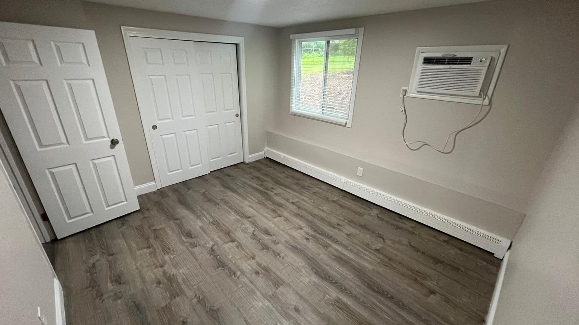 Worcester Apartment: 3 Henry Terrace