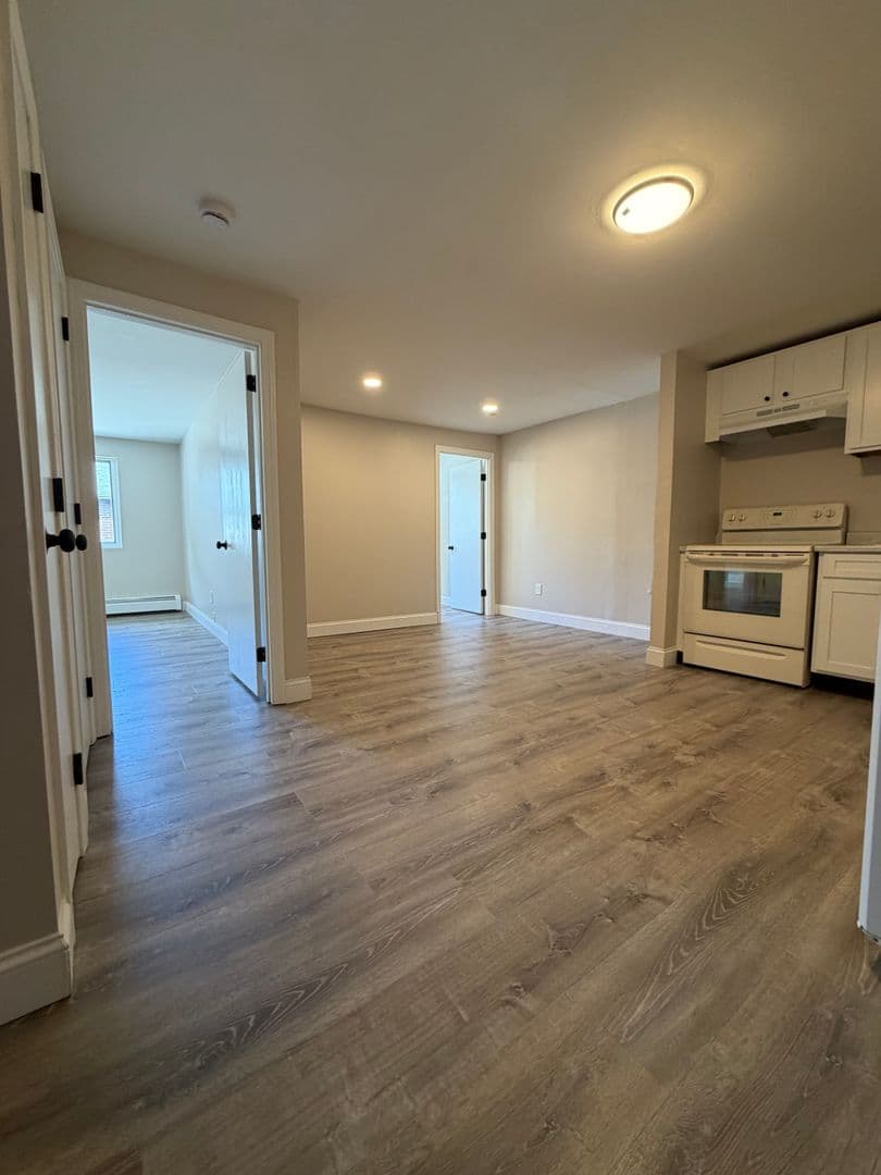 Lowell Apartment: 134-140-148 Willard Street