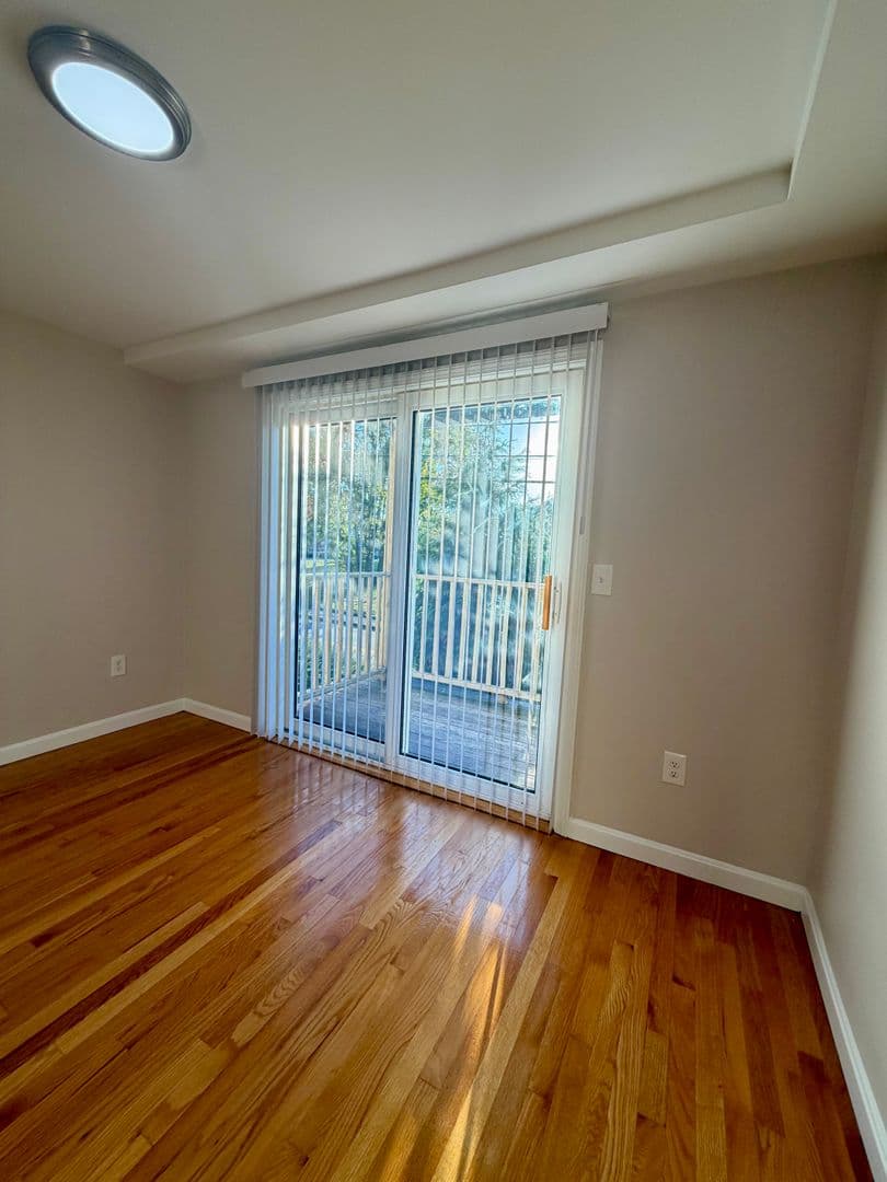 Lowell Apartment: 144 Stevens Street