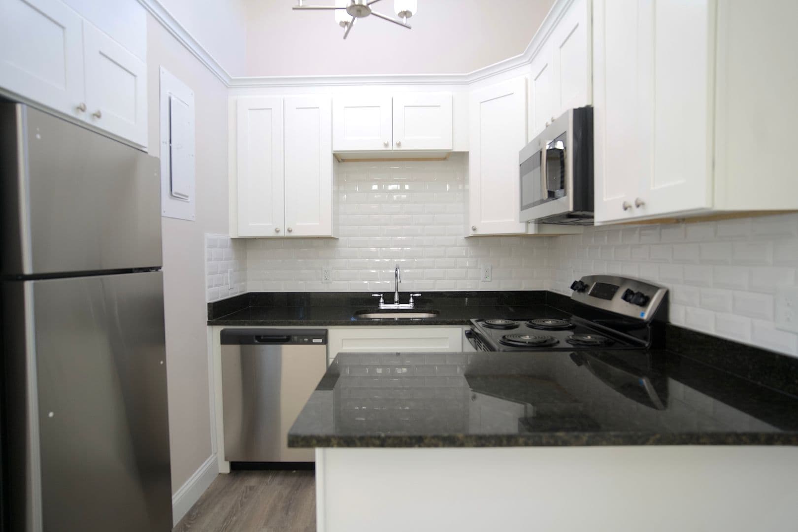 Quincy Apartment: 1020 Southern Artery