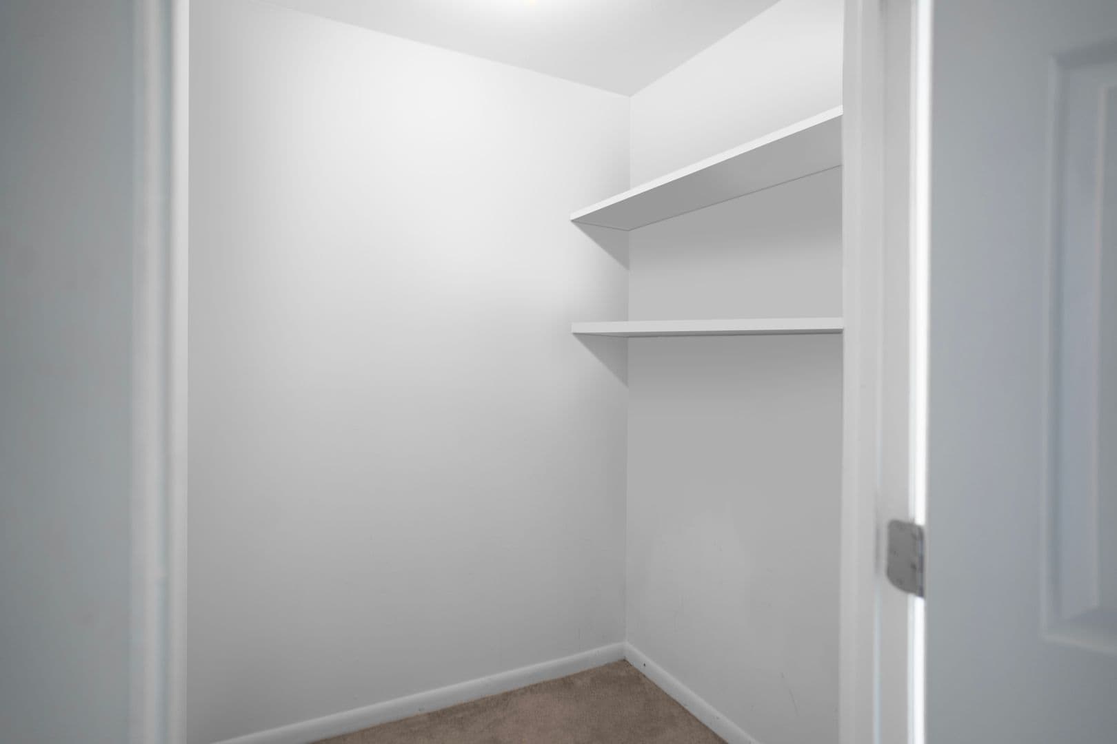 Quincy Apartment: 1020 Southern Artery