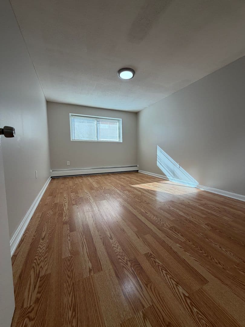Lowell Apartment: 134-140-148 Willard Street