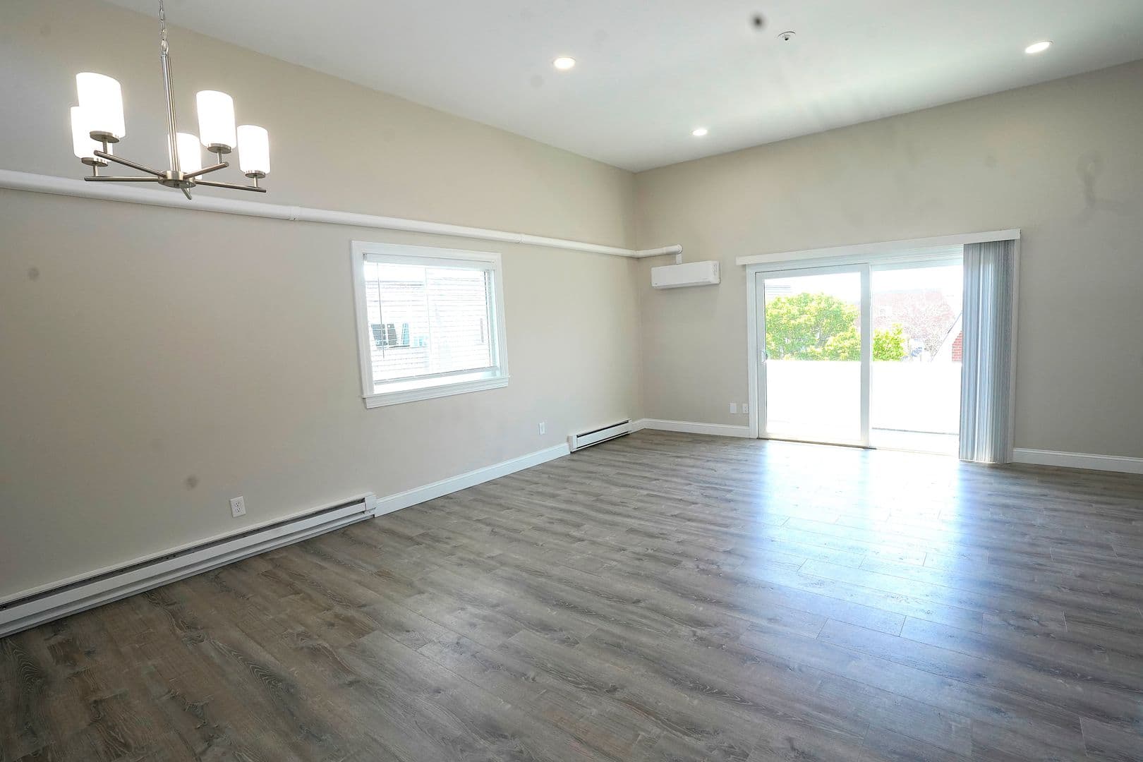 Quincy Apartment: 1020 Southern Artery