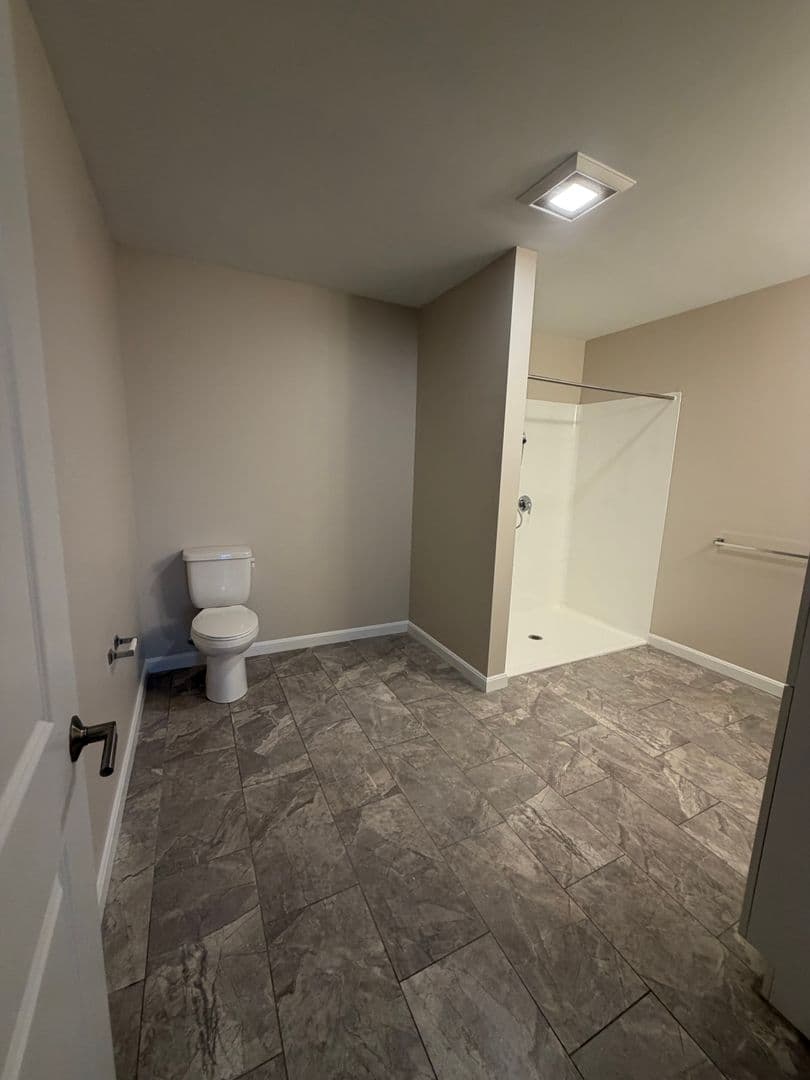 Dartmouth Apartment: 1 Candy Apple Dr.