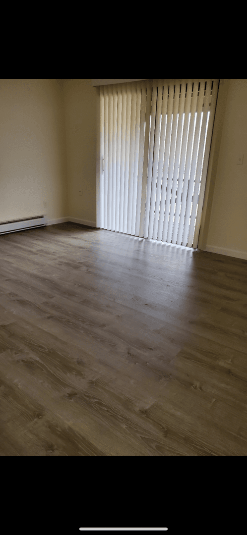 Ayer Apartment: 75 Groton School Road