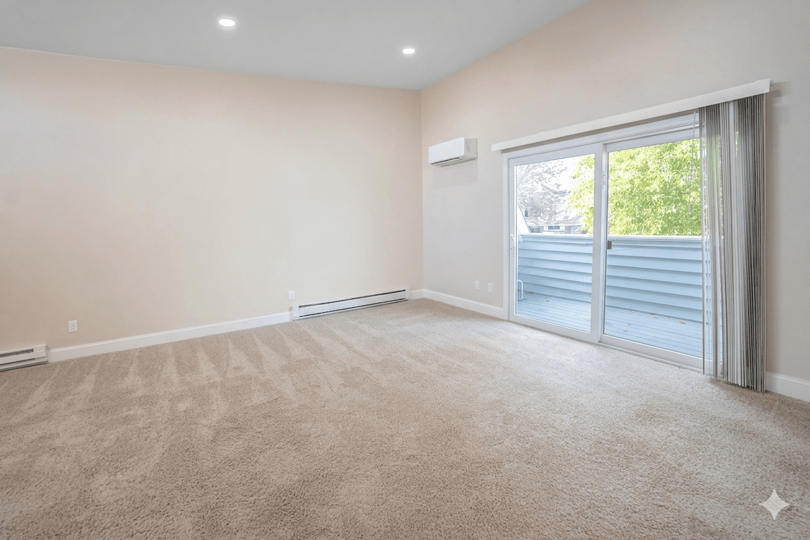 Quincy Apartment: 1020 Southern Artery