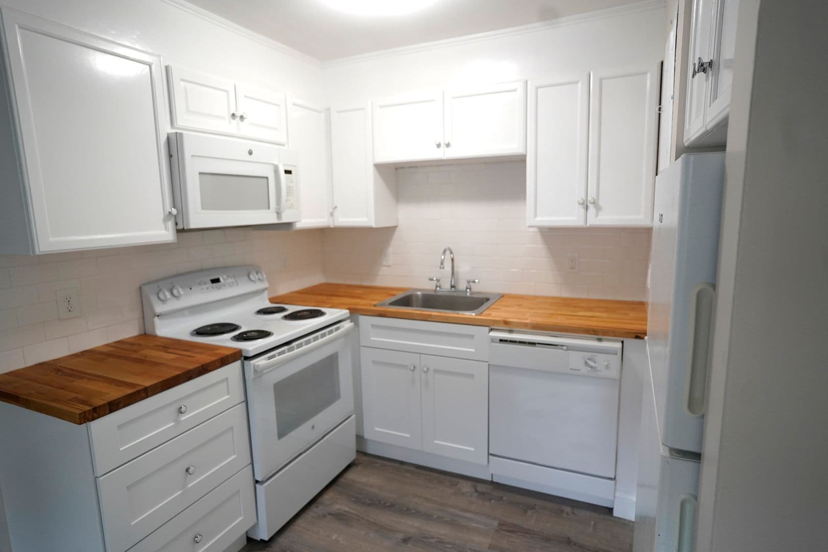 Quincy Apartment: 1020 Southern Artery
