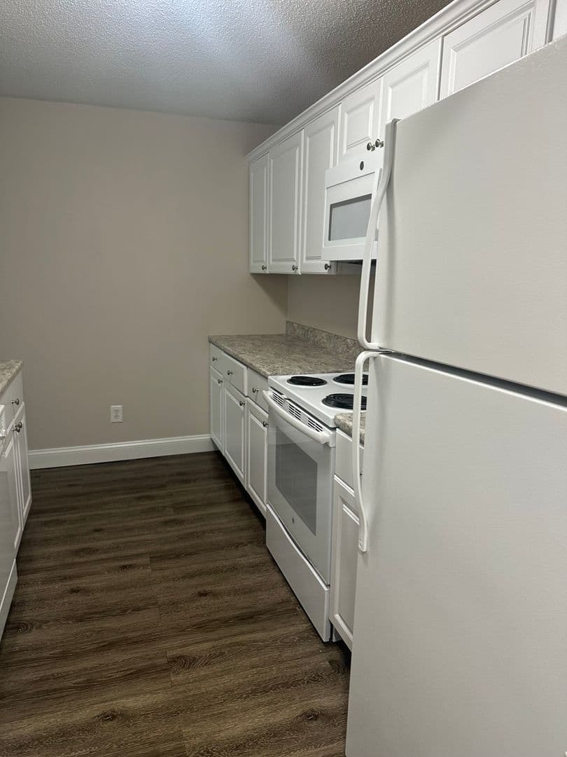 Middletown Apartment: 3 Admiralty Drive