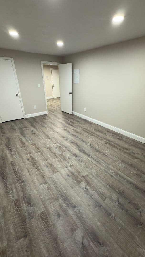 Gardner Apartment: 90 Ridgewood Lane