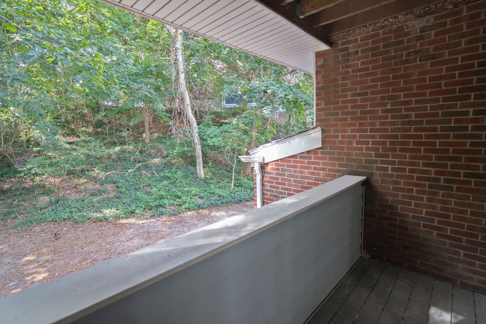 Quincy Apartment: 1020 Southern Artery