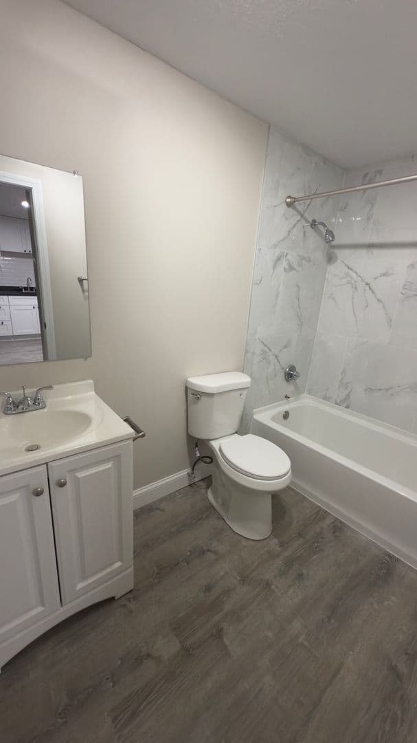 Gardner Apartment: 90 Ridgewood Lane