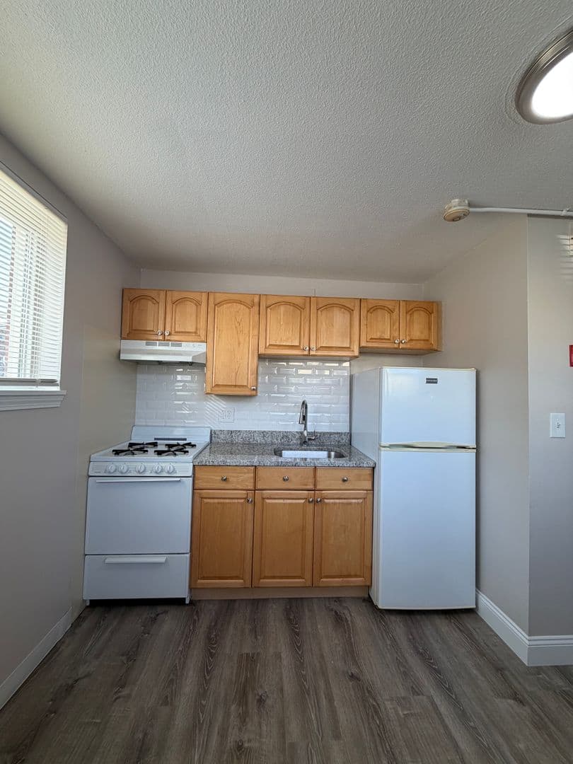 Lowell Apartment: 144 Stevens Street