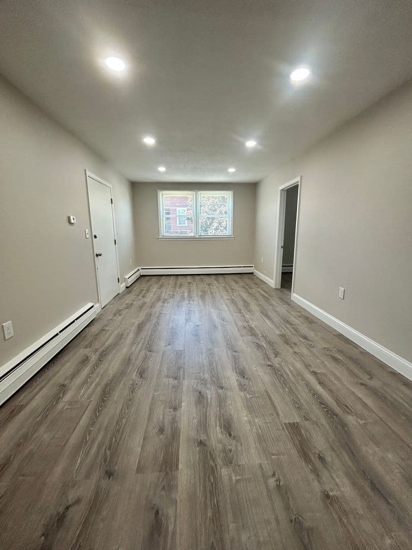 Lowell Apartment: 18-24 Waugh Street