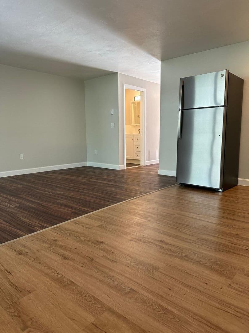 Leicester Apartment: 5 Town Beach Road