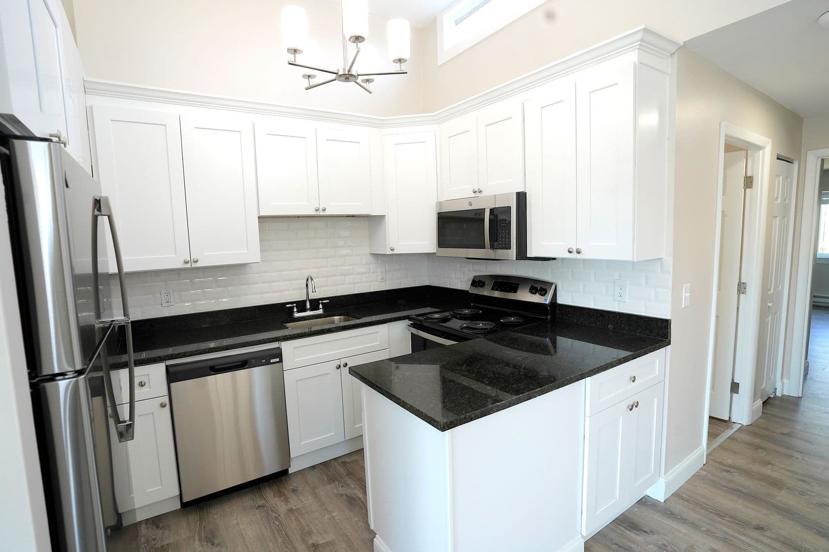 Quincy Apartment: 1020 Southern Artery