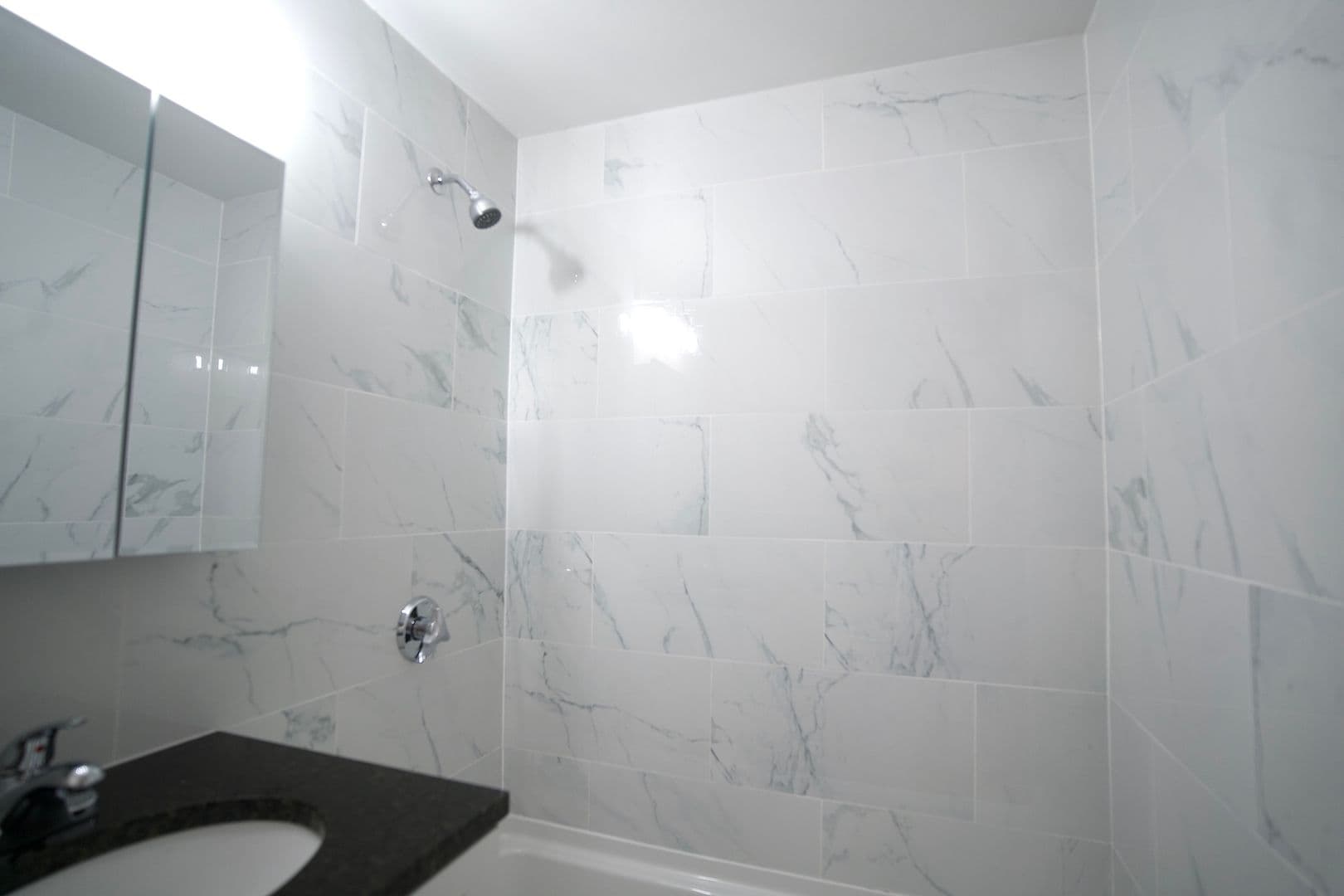 Quincy Apartment: 1020 Southern Artery