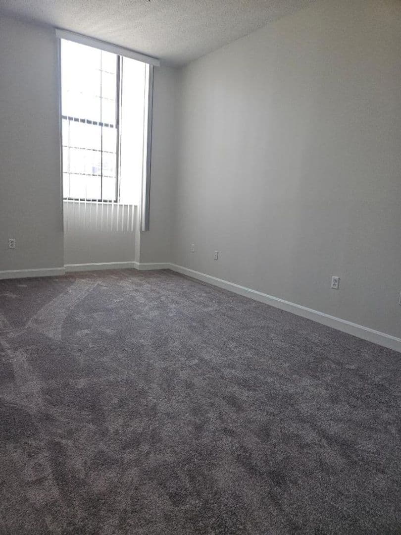 Fall River Apartment: 2 Weaver Street