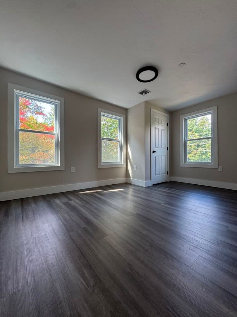 Lancaster Apartment: 211 South Main Street