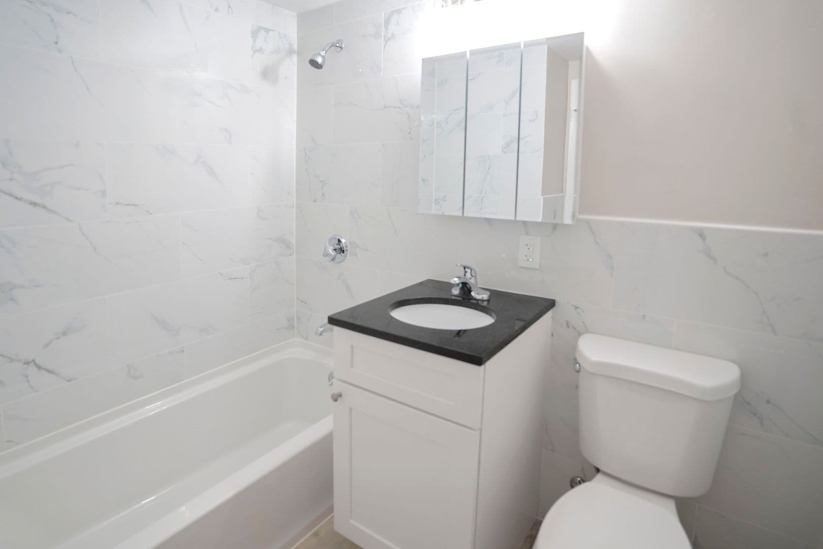 Quincy Apartment: 1020 Southern Artery