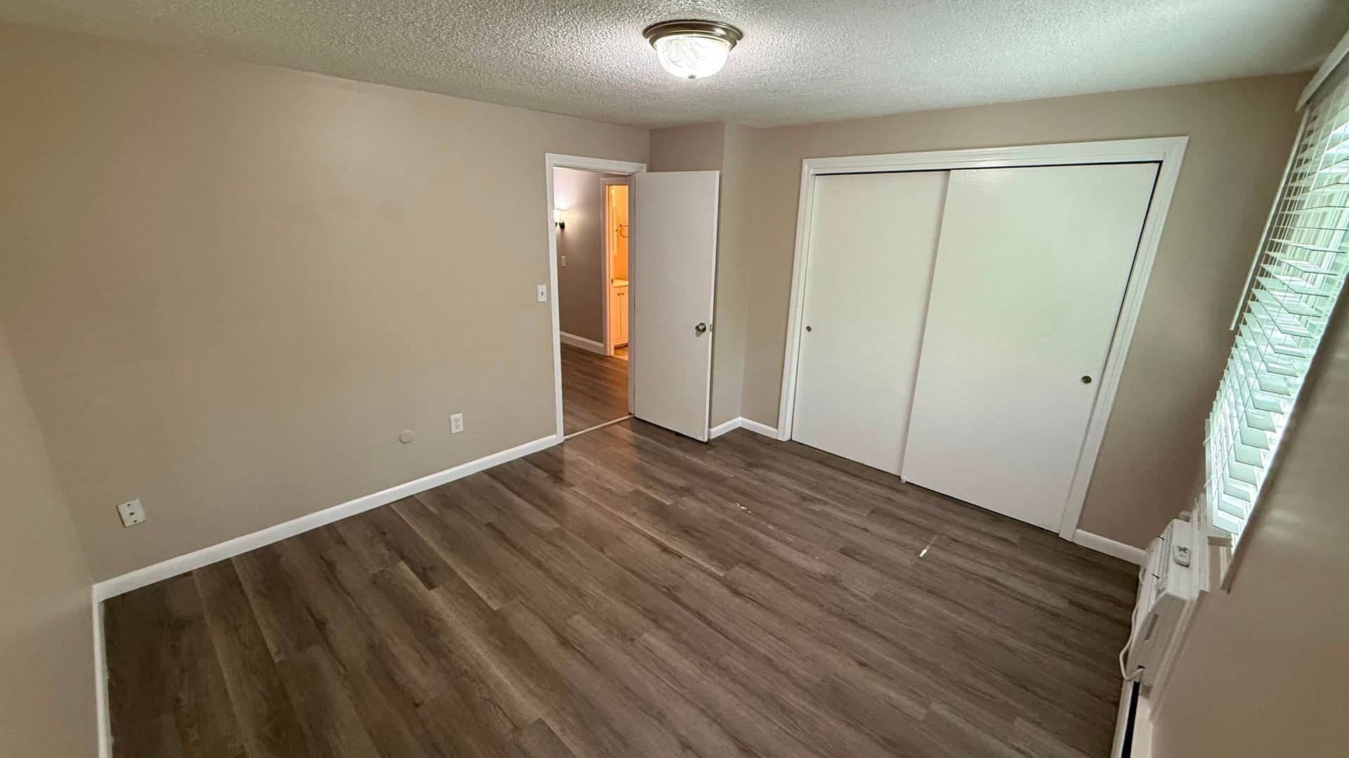 Worcester Apartment: 3 Henry Terrace