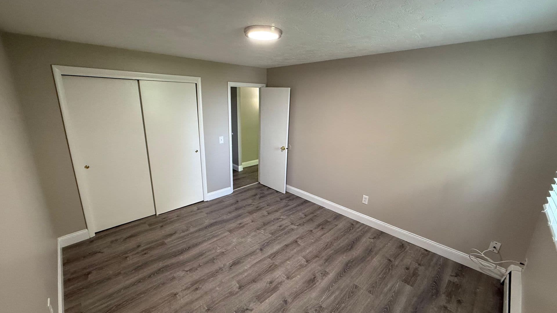 Worcester Apartment: 10 Henry Terrace