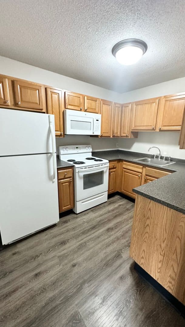 Middletown Apartment: 3 Admiralty Drive