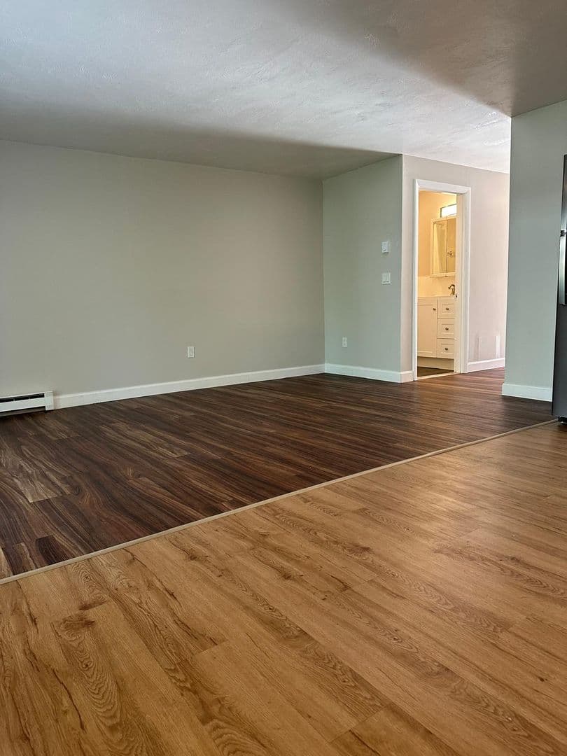 Leicester Apartment: 5 Town Beach Road