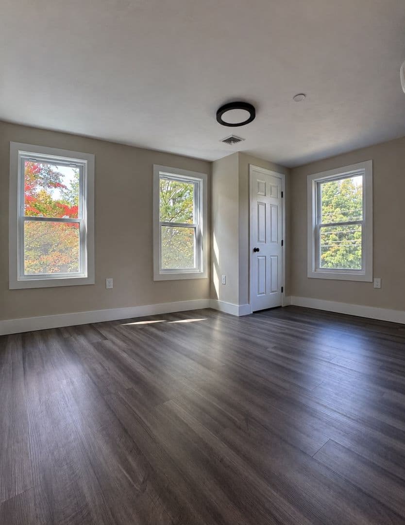 Lancaster Apartment: 211 South Main Street