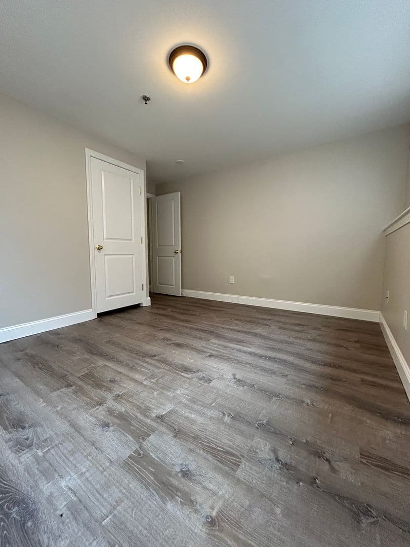 Lowell Apartment: 144 Stevens Street