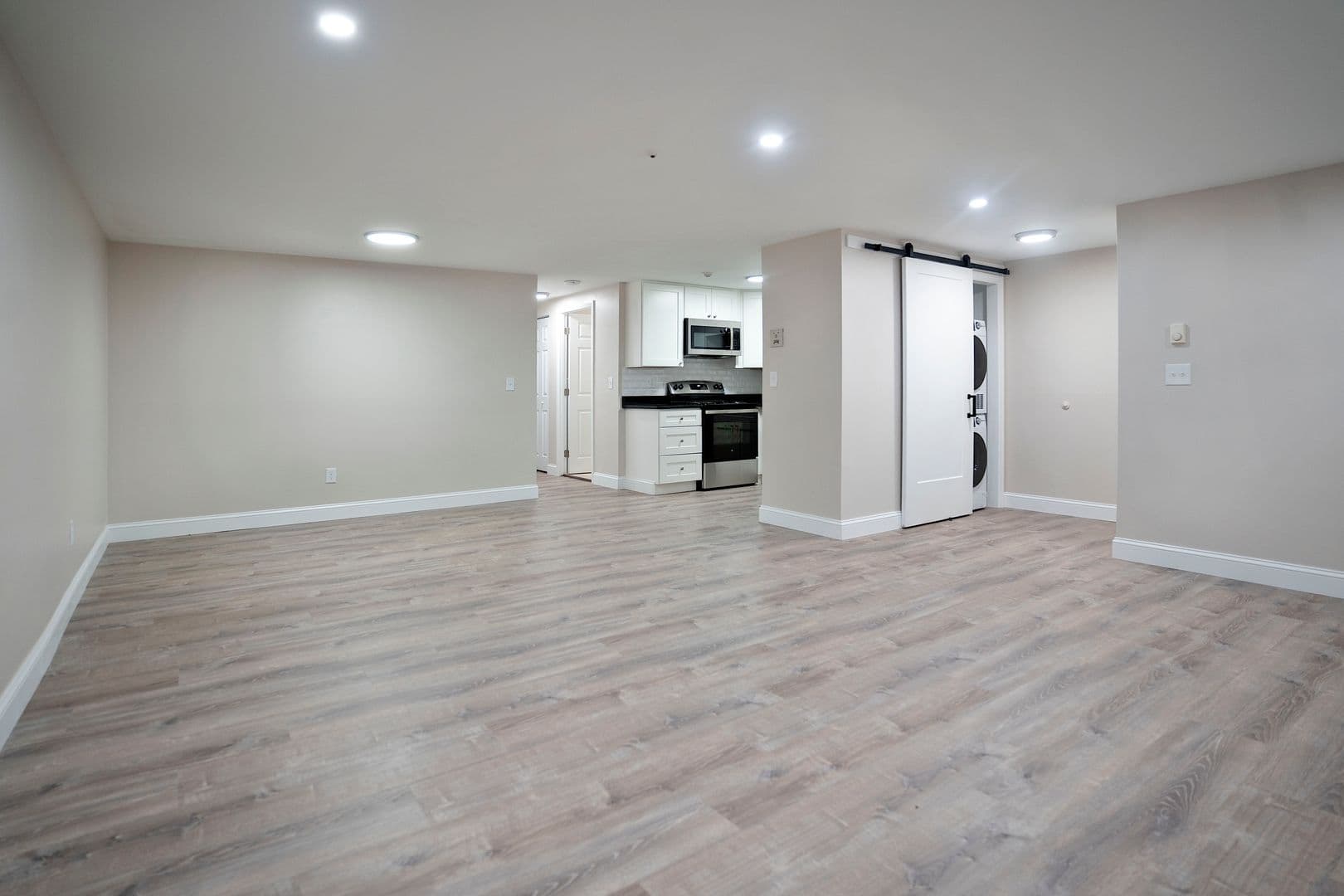 Quincy Apartment: 1020 Southern Artery