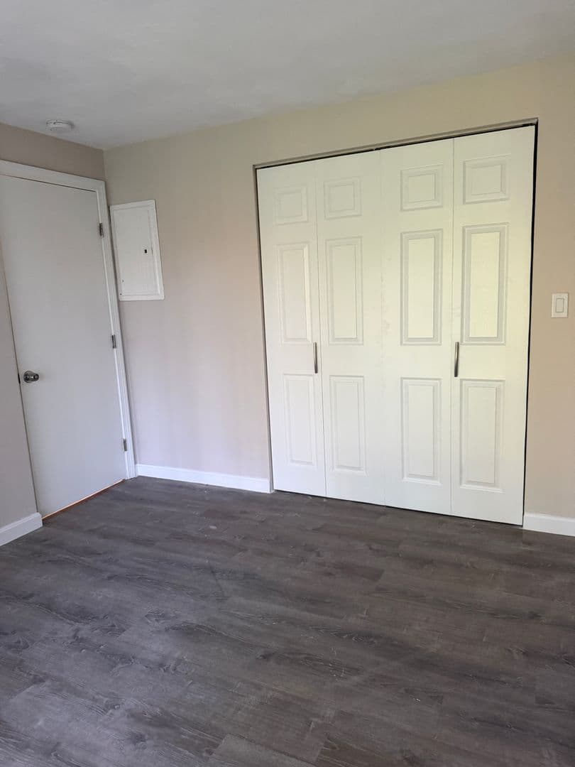 Ayer Apartment: 75 Groton School Road