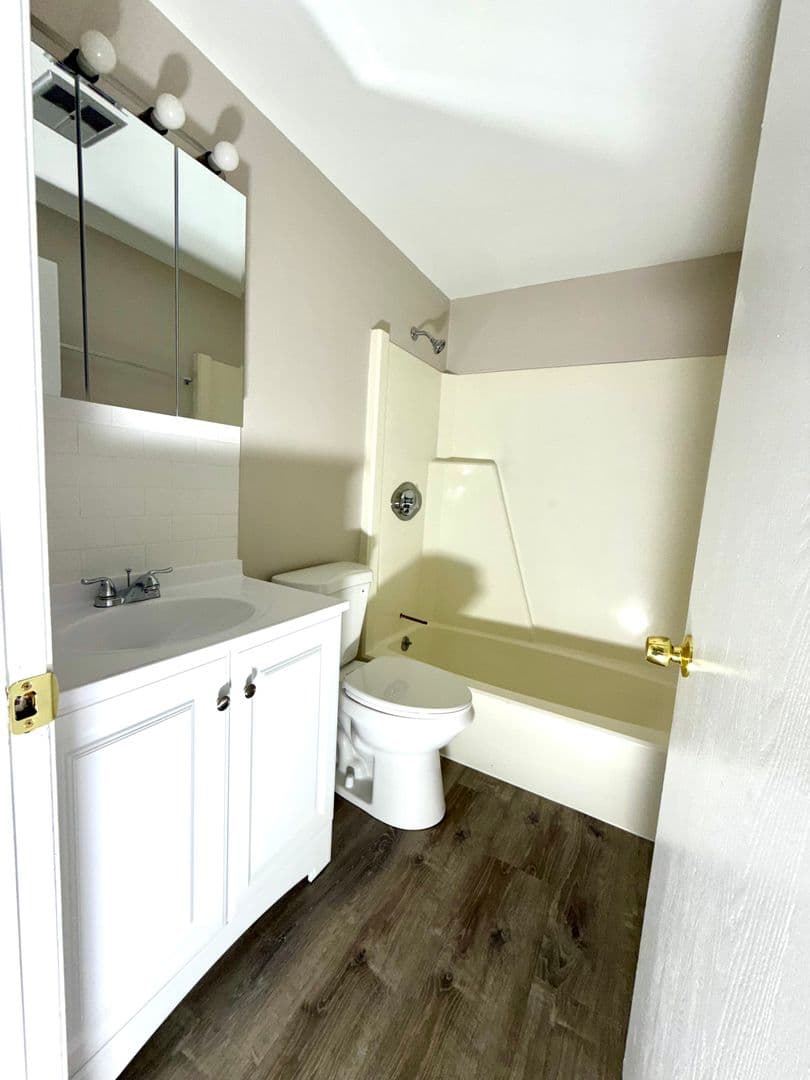 Lowell Apartment: 169 Aiken Avenue