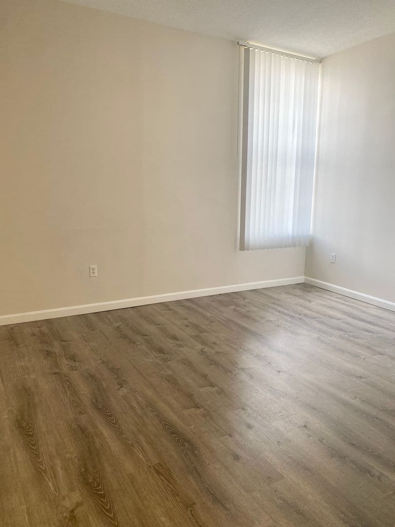Fall River Apartment: 2 Weaver Street