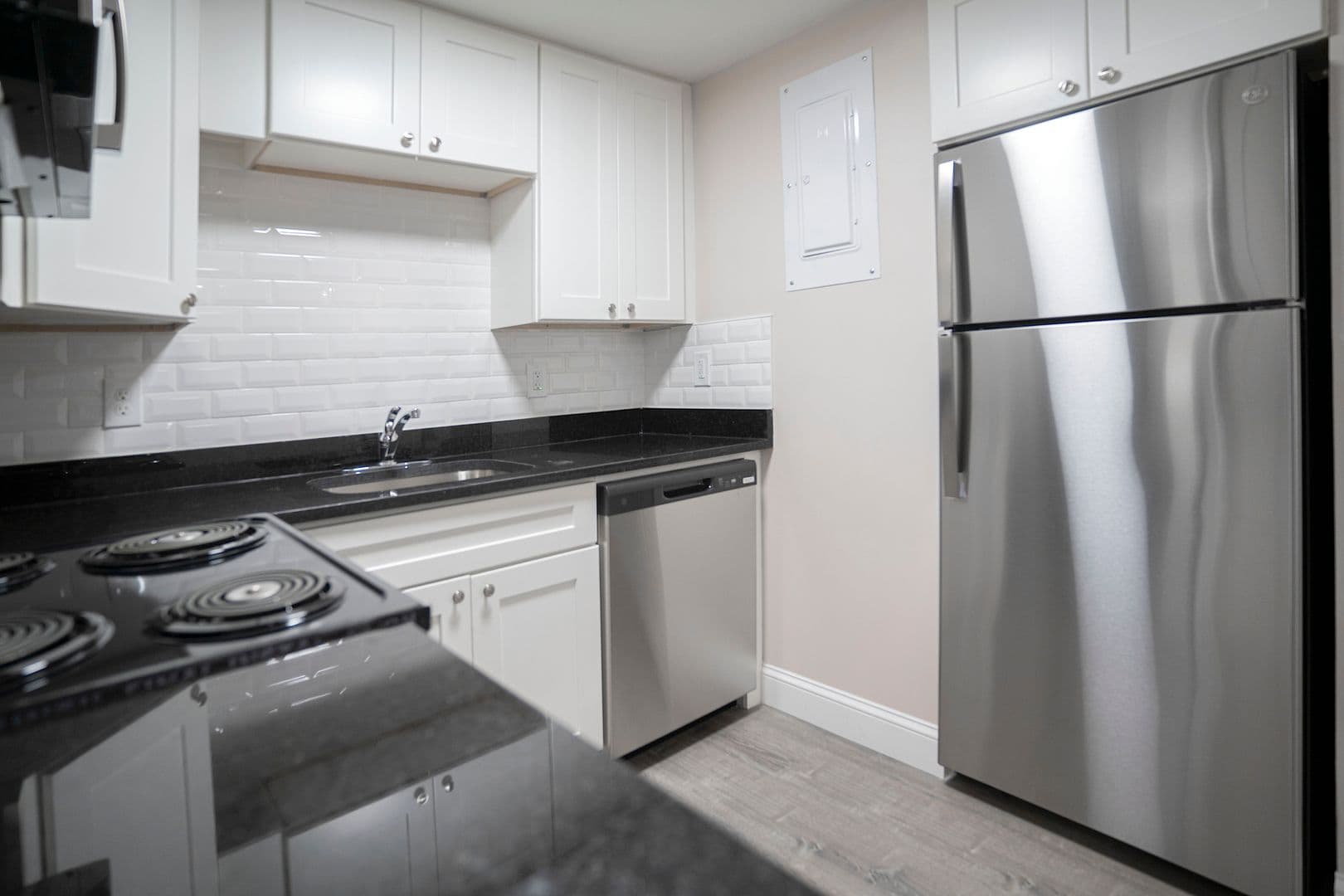 Quincy Apartment: 1020 Southern Artery