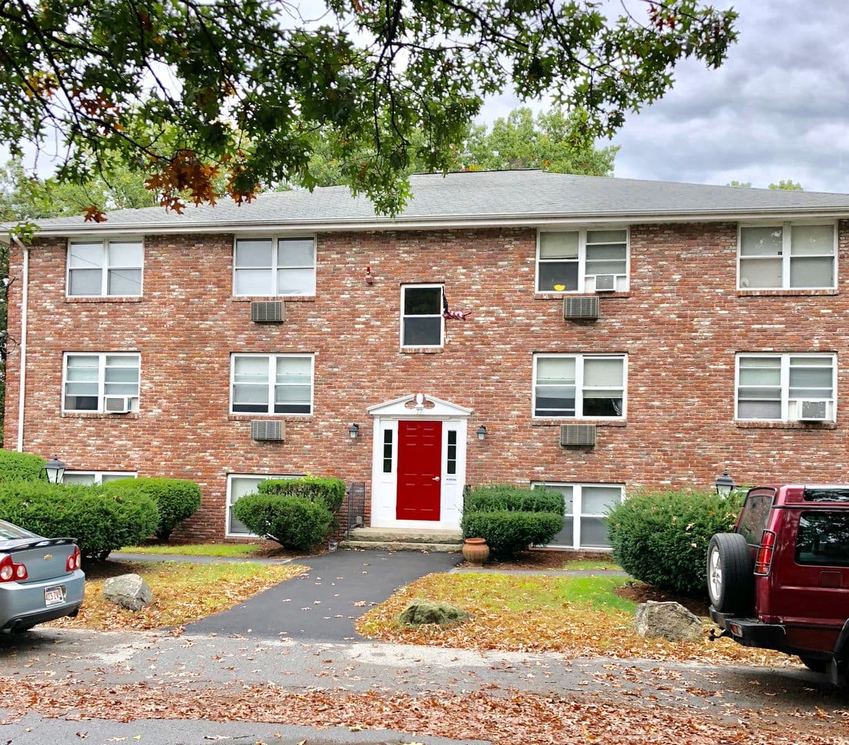 Lowell Apartment: 71 Bernier Street
