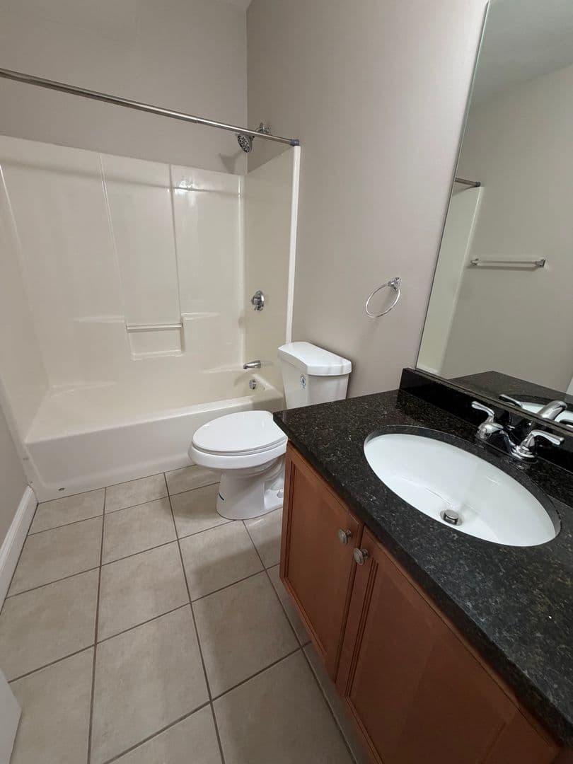 Fall River Apartment: 4801 North Main street