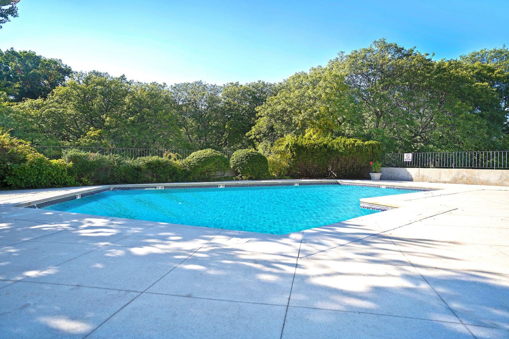 Quincy Apartment: 1020 Southern Artery