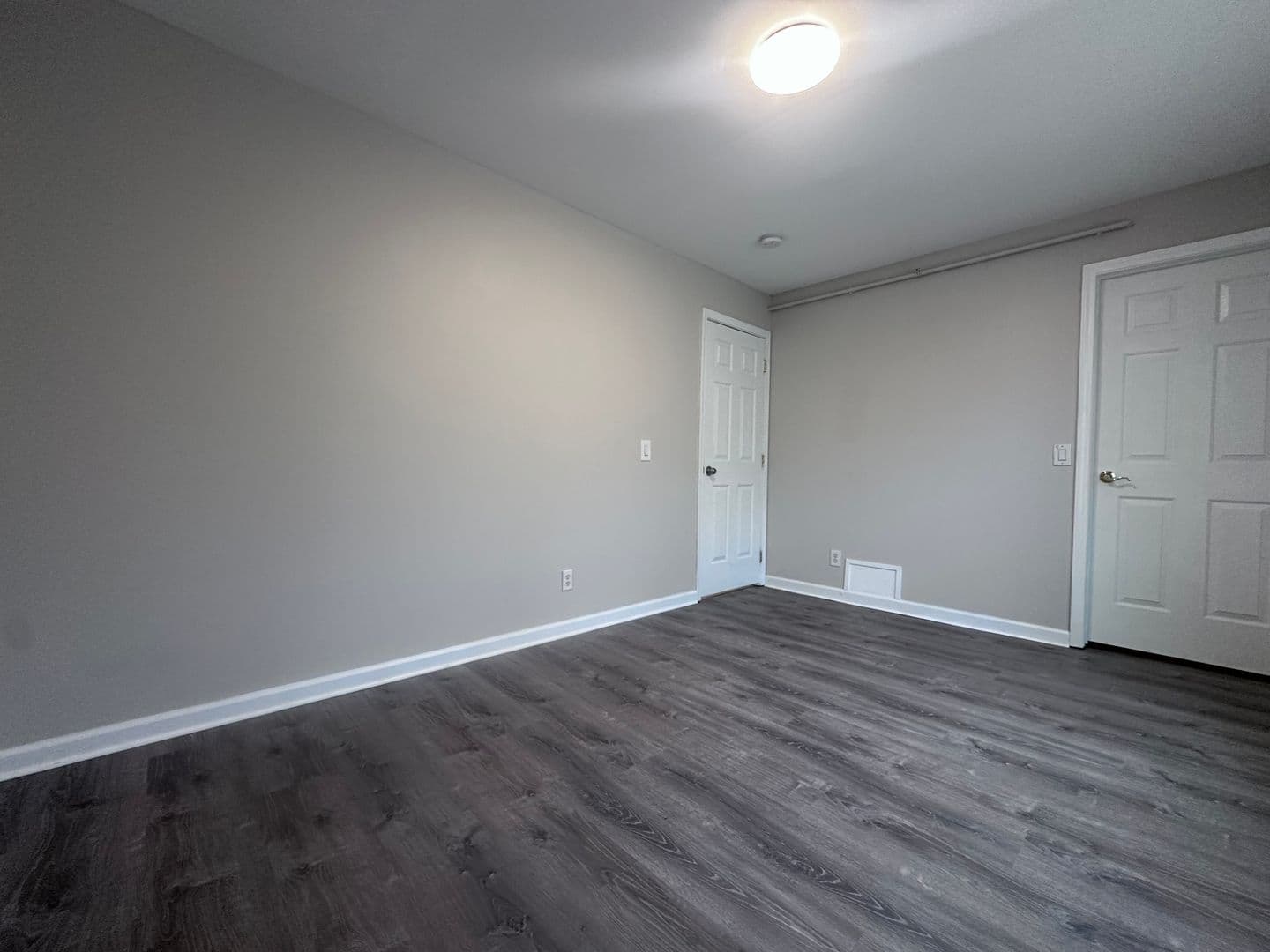 Lancaster Apartment: 211 South Main Street