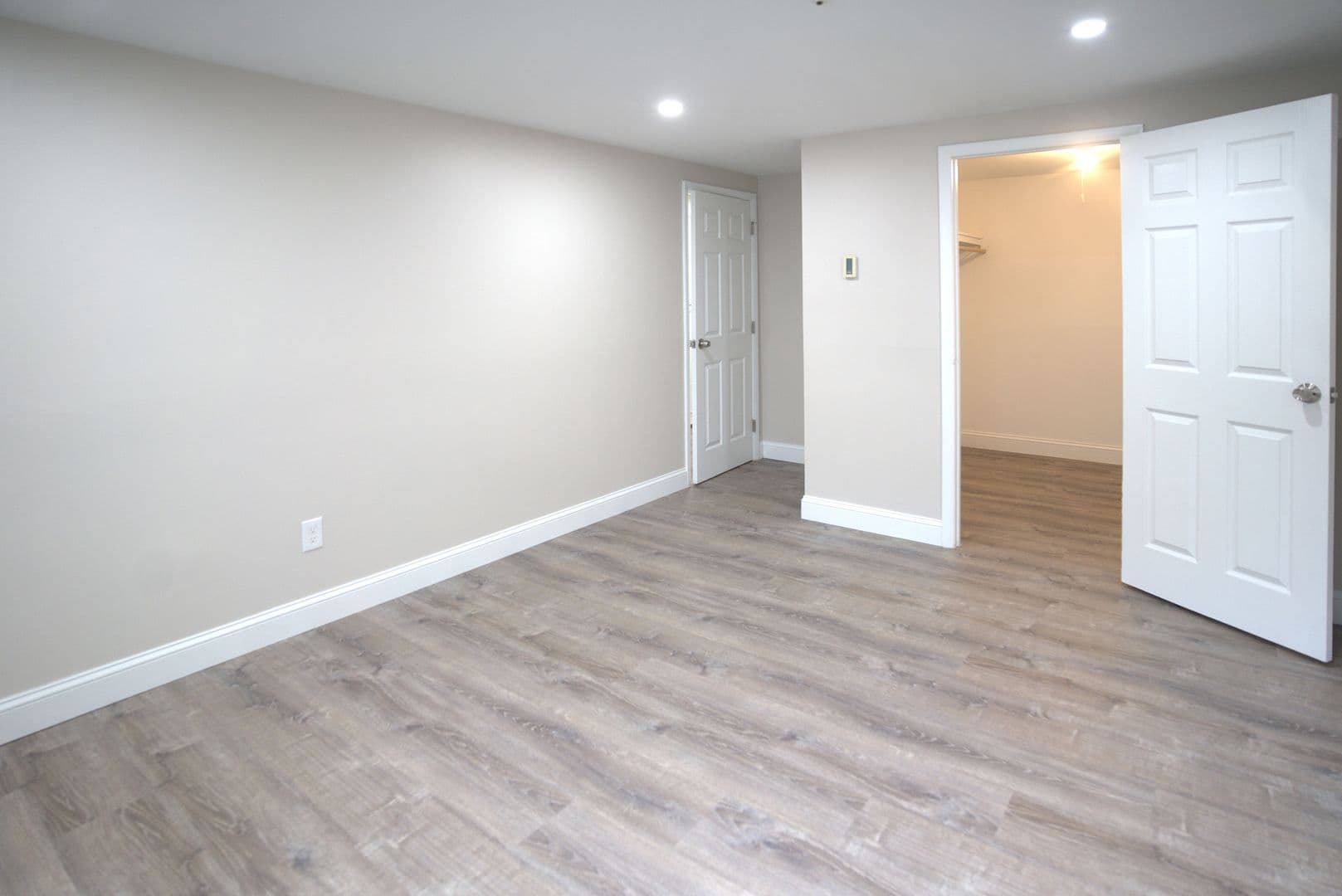 Quincy Apartment: 1020 Southern Artery