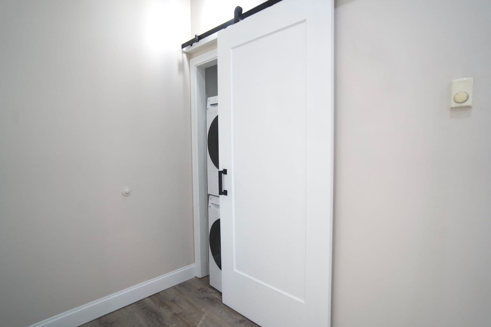 Quincy Apartment: 1020 Southern Artery