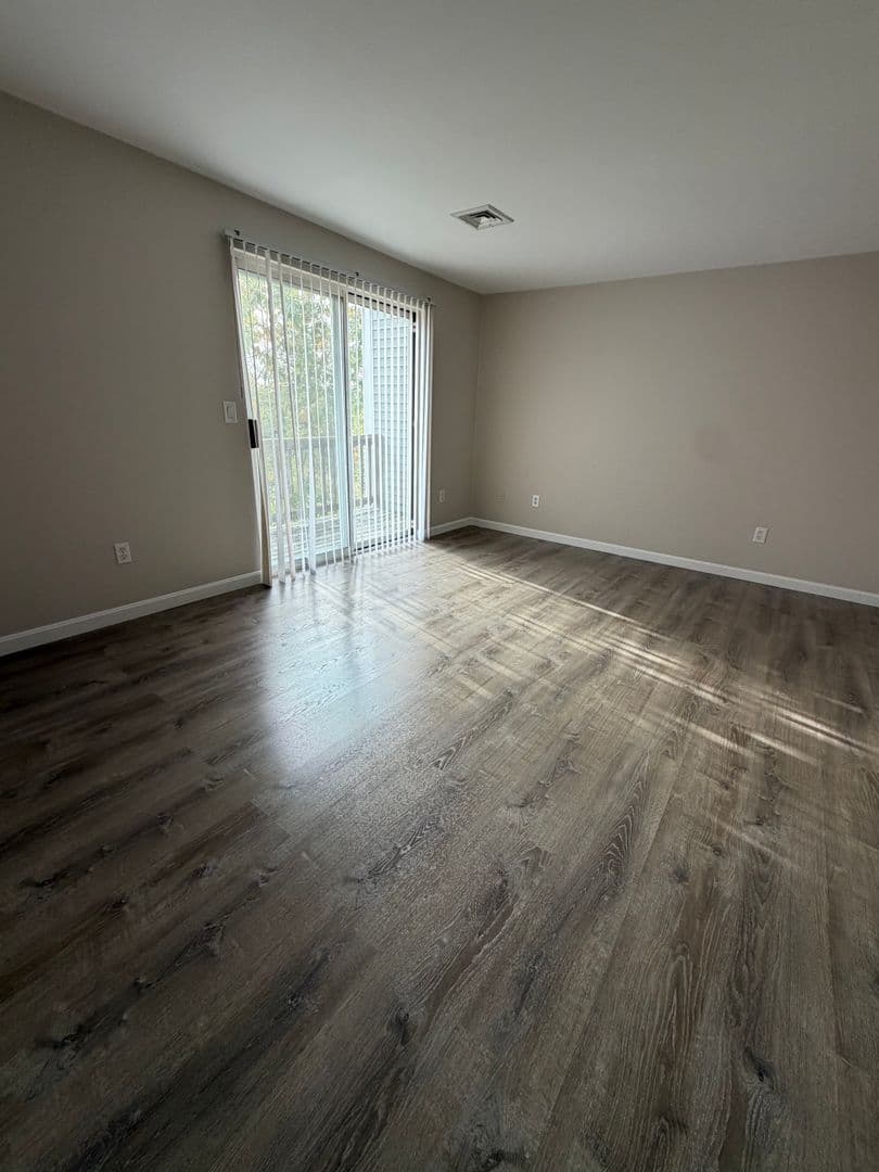 Fall River Apartment: 4000 North Main Street