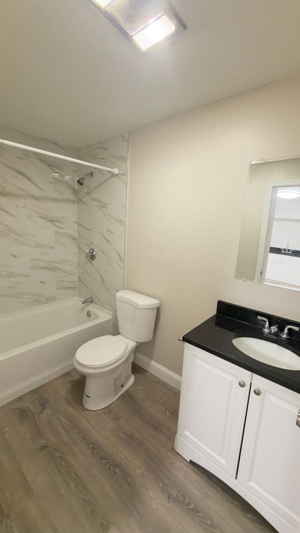 Gardner Apartment: 90 Ridgewood Lane