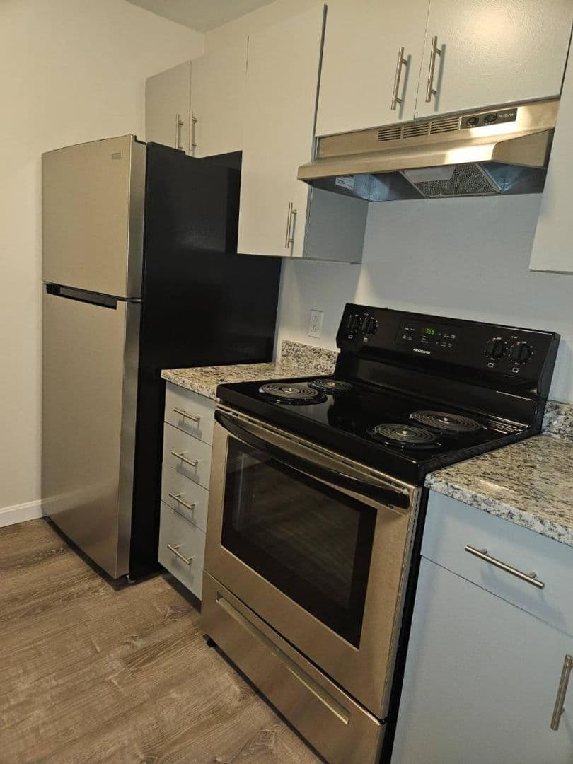 Fall River Apartment: 2 Weaver Street
