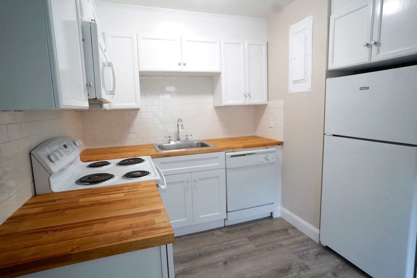 Quincy Apartment: 1020 Southern Artery