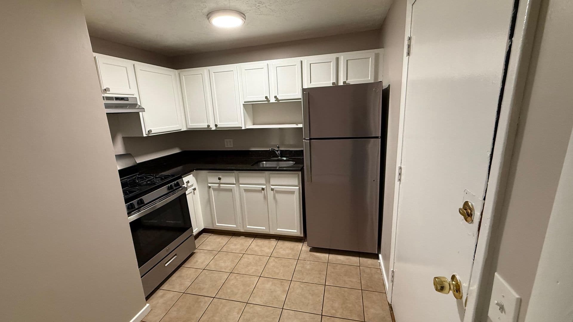 Worcester Apartment: 10 Henry Terrace