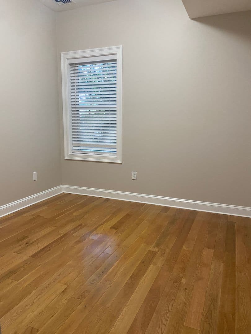 Fall River Apartment: 4801 North Main street