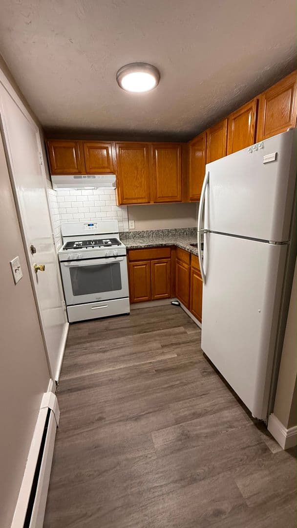 Worcester Apartment: 3 Henry Terrace