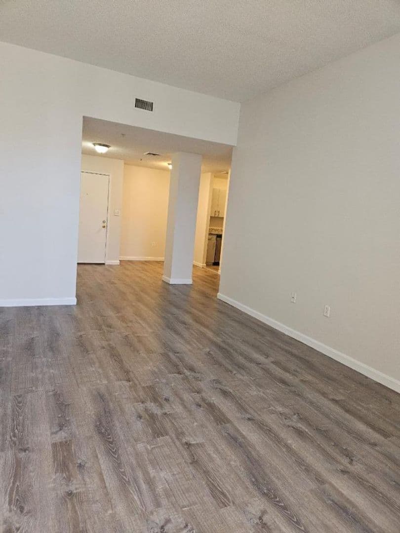 Fall River Apartment: 2 Weaver Street