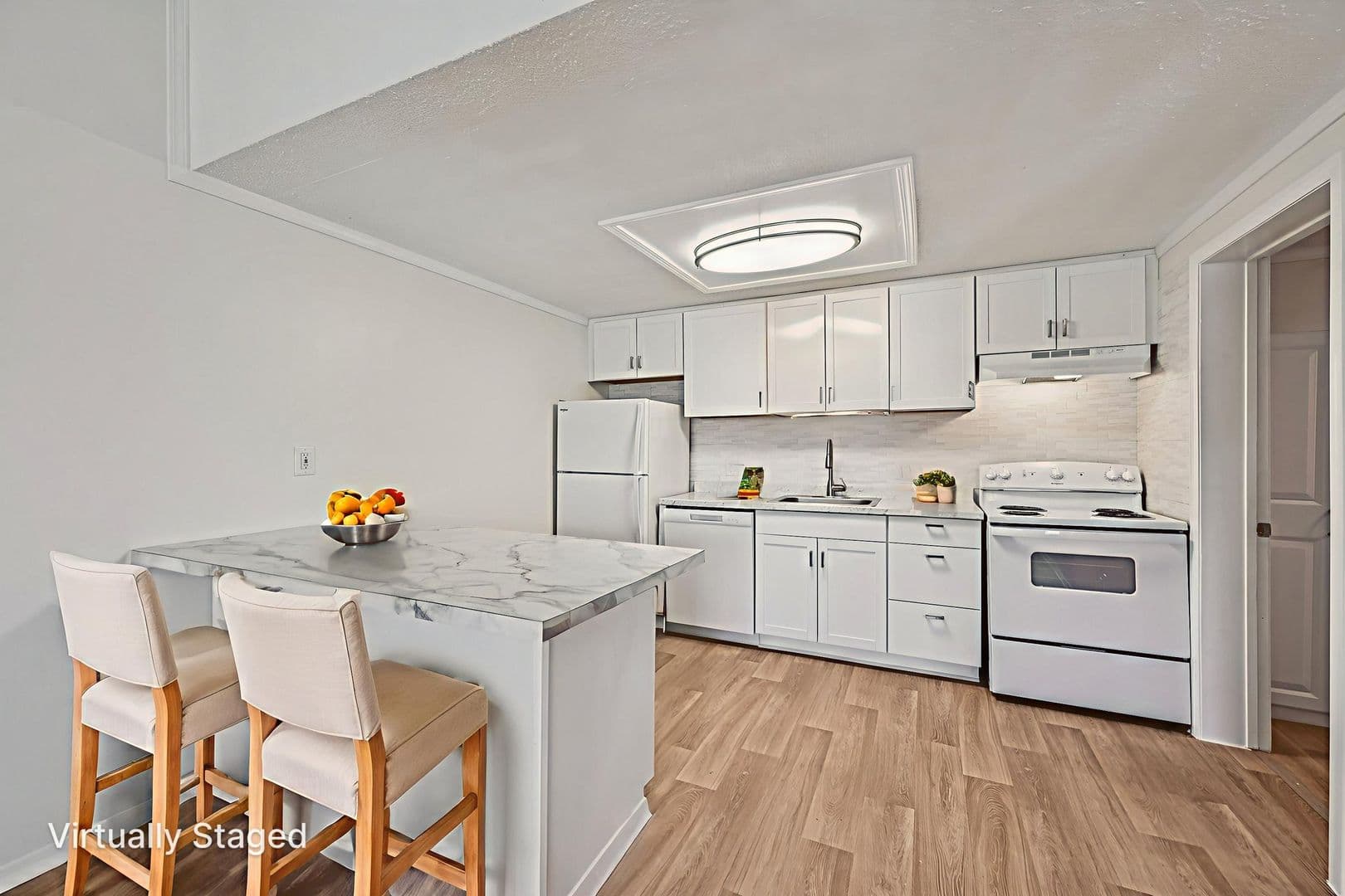 Venice Apartment: 1020 Capri Isles Boulevard